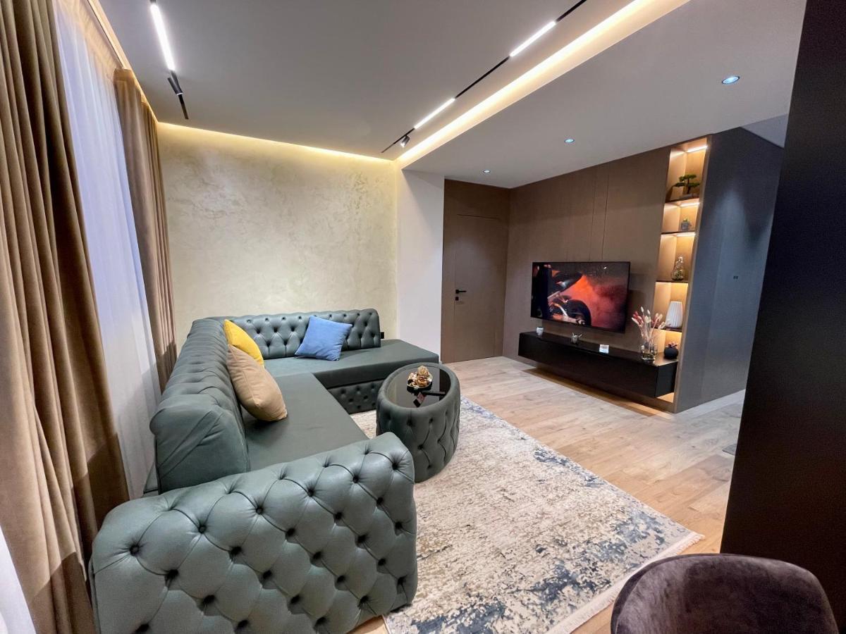 Queens Luxury Apartments Tirana Exterior photo