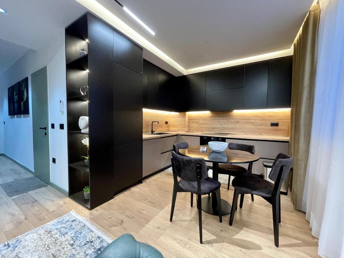 Queens Luxury Apartments Tirana Exterior photo